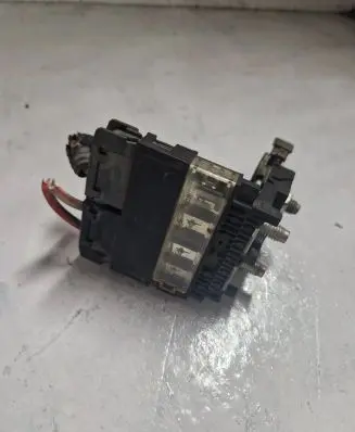 Subaru Legacy Fuse module