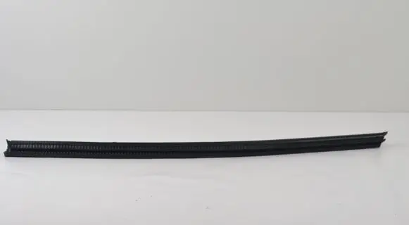 Audi A6 S6 C7 4G Rubber seal front door window/glass 4G0837479