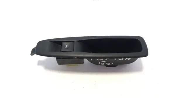 Renault Captur Electric window control switch 829614619R