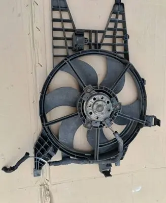 Renault Kangoo II Electric radiator cooling fan 8290209 9829890028