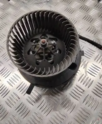 Volkswagen Touran I Heater fan/blower F983228M
