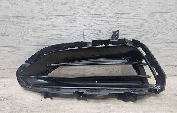 Hyundai i40 Front bumper lower grill XE865533Z510