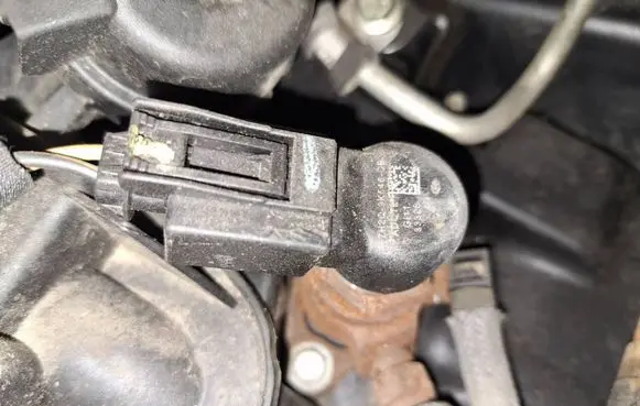 Land Rover Discovery 3 - LR3 Fuel injector 7h2q9k546cb