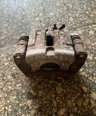 KIA Carens II Rear brake caliper