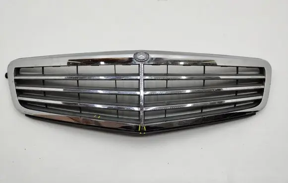 Mercedes-Benz C W204 Front grill A2048800083