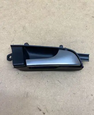 Audi A3 S3 8P Front door interior handle 8P3867020