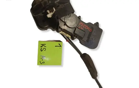 Mazda 6 Front door lock GJ6A