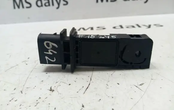 Mercedes-Benz E W211 Mass air flow meter A6420940148 6420940148 0281002695