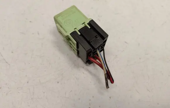 BMW 5 E60 E61 Other relay 61368373700