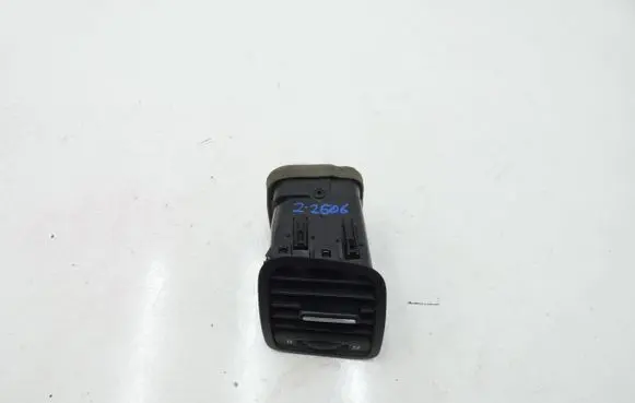 Skoda Yeti (5L) Dashboard side air vent grill/cover trim 5L0819702 8108531