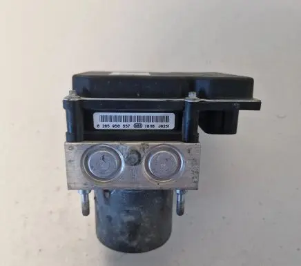 Audi A6 S6 C6 4F ABS Pump 4F0910517AD 4F0614517AA