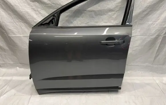 Jaguar E-Pace Front door