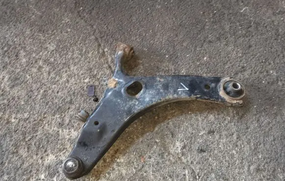Subaru Forester SH Front lower control arm/wishbone