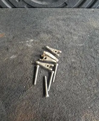 Mini Cooper Countryman R60 Fuel Injector clamp holder 