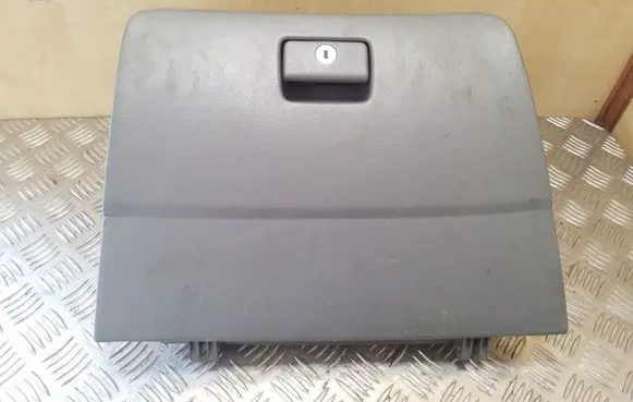 Toyota Avensis Verso Glove box 5555044030 5555244030
