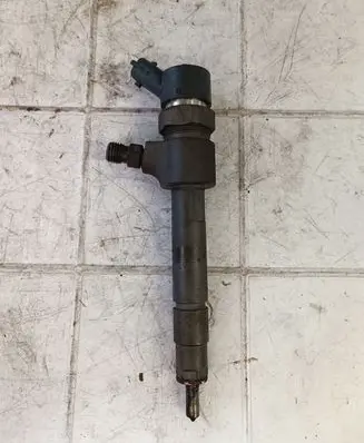 Alfa Romeo 147 Fuel injector 0445110119
