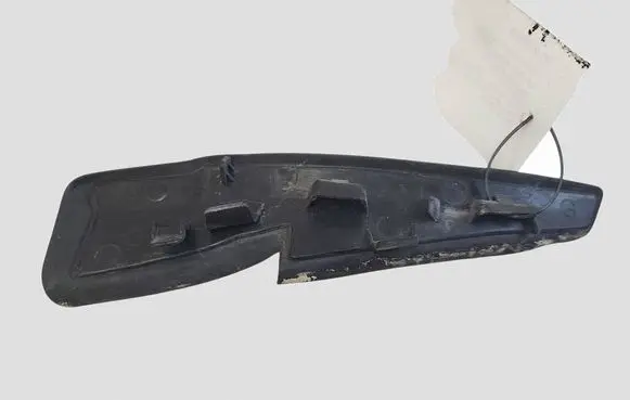 Peugeot 208 I Windshield trim 96748542XT