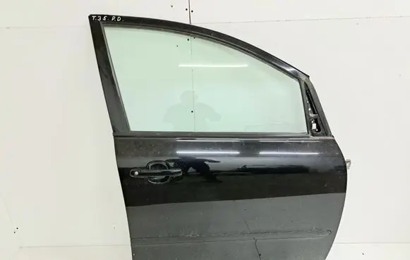 Toyota Avensis Verso Front door