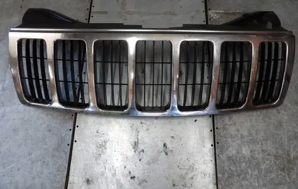 Jeep Grand Cherokee (WK) Front grill 