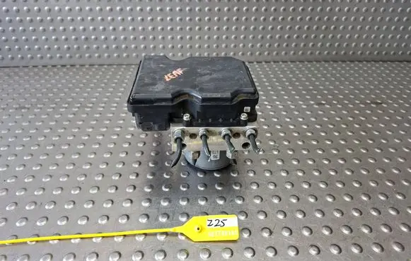 Nissan Leaf II (ZE1) ABS Pump S27730185 476605SH0A