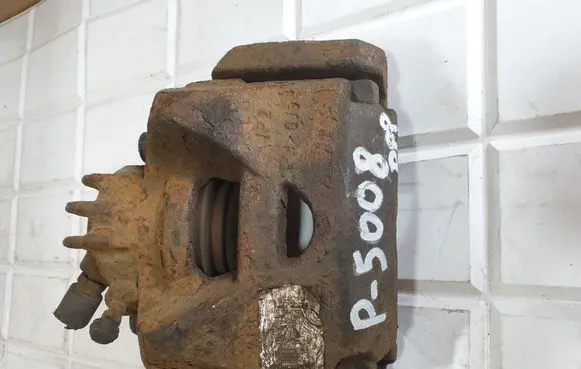Peugeot 5008 Front brake caliper
