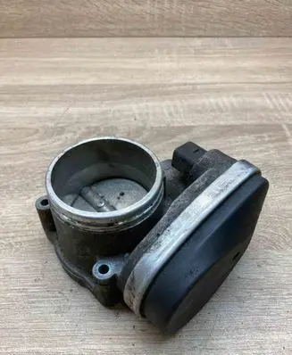 BMW 5 E39 Throttle valve 7502444 750244405