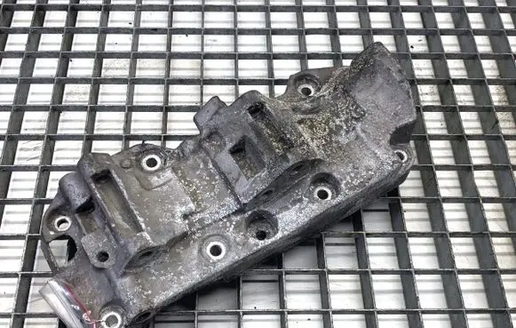 BMW X6 F16 Generator/alternator bracket 8506863