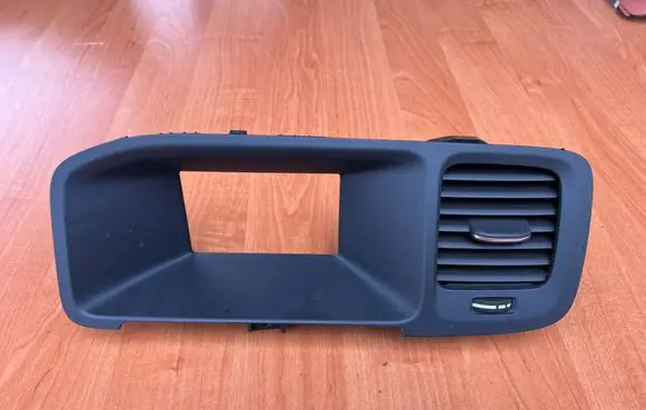 Volvo V60 Dash center air vent grill 1281640