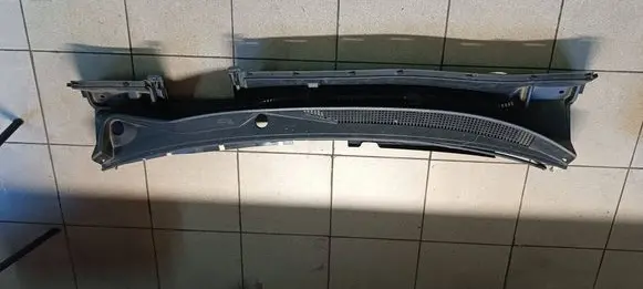 Toyota RAV 4 (XA40) Wiper trim 5575142030