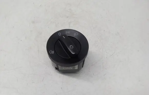 Volkswagen Tiguan Light switch 1K0941431BB