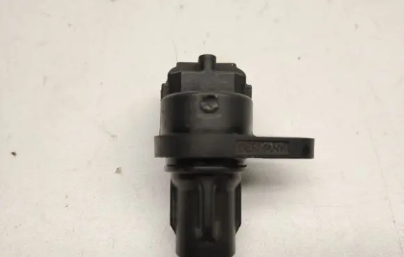 Mercedes-Benz ML W164 Camshaft position sensor A0061531728