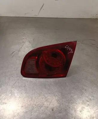 Hyundai Santa Fe Tailgate rear/tail lights 924062B000