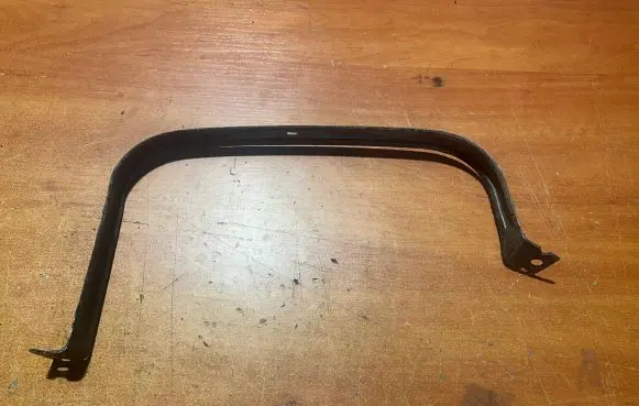 Volkswagen Tiguan Fuel tank mounting bracket 5N0201656