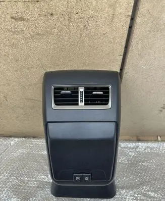 Lexus RX 450H Rear air vent grill 5892348170 5890348141
