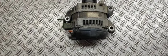 Toyota Corolla Verso AR10 Generator/alternator 1042104521 278600G011 3106011