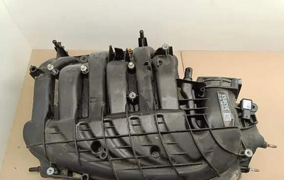 Chrysler Pacifica Intake manifold 04861867AH 35320205002