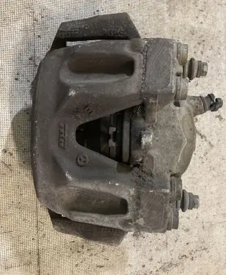 Mercedes-Benz E W212 Front brake caliper