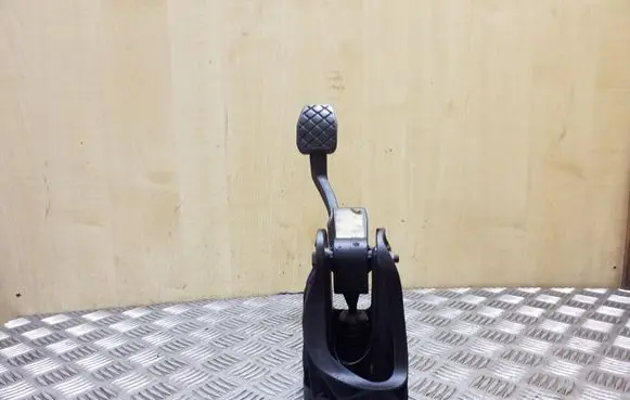 Clutch pedal