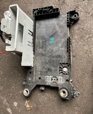 Mini One - Cooper R56 Battery tray 7641797