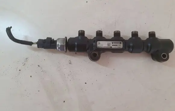 Volvo C30 Fuel main line pipe 9654592680