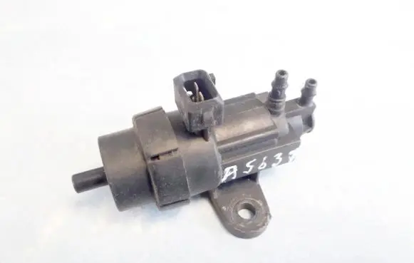 Ford Focus Turbo solenoid valve 98ab9e882aa 98ab-9e882-aa