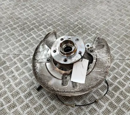 BMW iX Rear wheel hub 6890578