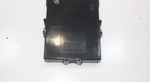 Lexus RX 330 - 350 - 400H Gateway control module 8911148100