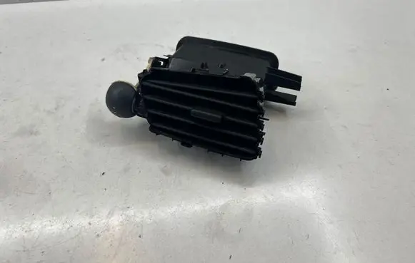 Renault Scenic III - Grand scenic III Dash center air vent grill 682600031R 1019250