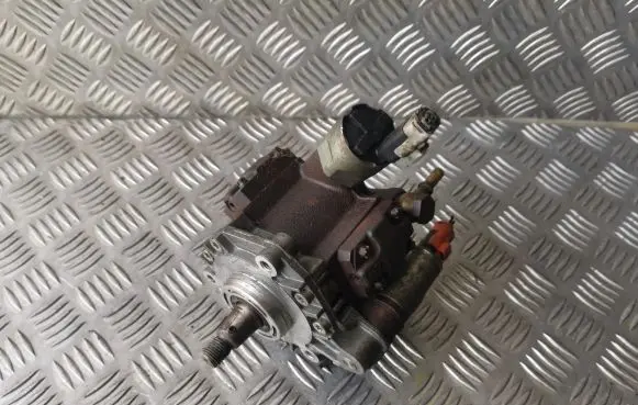 Ford Fiesta Fuel injection high pressure pump 9683528780