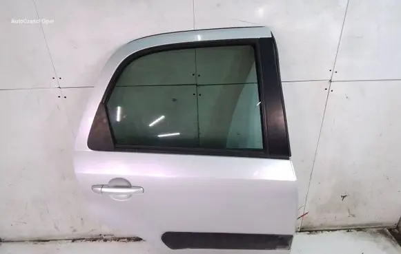 Suzuki SX4 Rear door