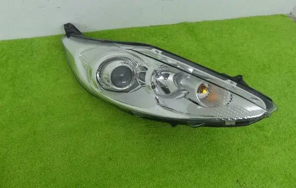 Ford Fiesta Headlight/headlamp 8A61-13W029-CG