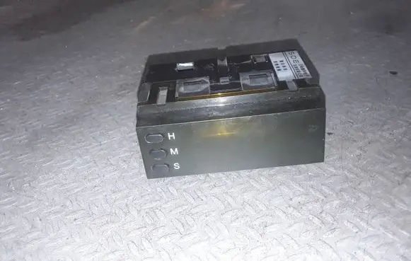 Chevrolet Captiva Clock 96941882