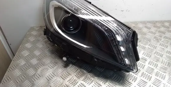 Mercedes-Benz A W176 Headlight/headlamp A1768201961