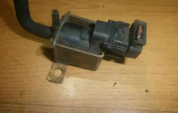 Mercedes-Benz A W168 Turbo solenoid valve 0015407097